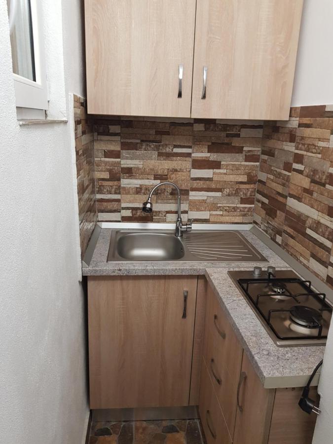 Appartement La Zoli - Apartament 1 Cam, Zona Freidorf Cu Parcare Publica à Timişoara Extérieur photo